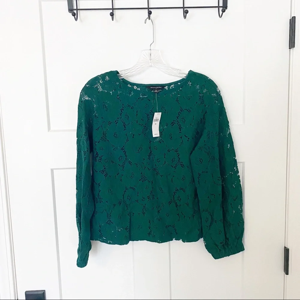 NWT Banana Republic Factory emerald green lace long sleeve shirt size XS